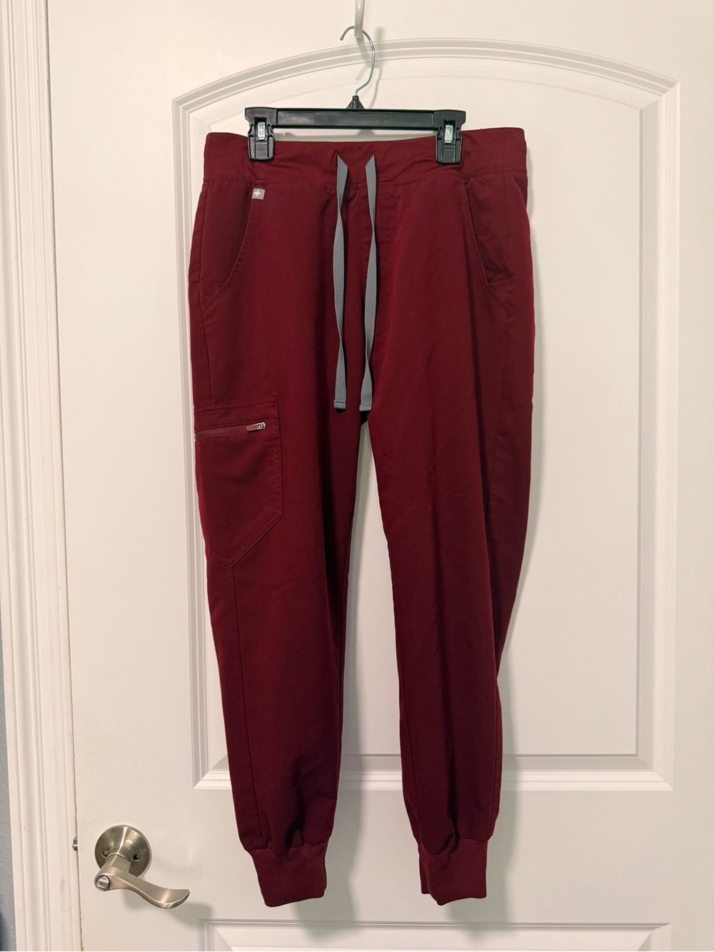 Figs Women’s Maroon Joggers with Gray Drawstring